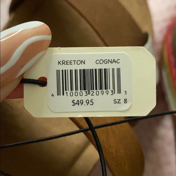 Sandals - Picture 4 of 4